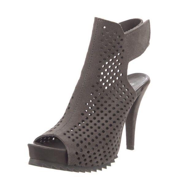 Pedro Garcia perforated gray suede ankle strap heels - Picture 1 of 10